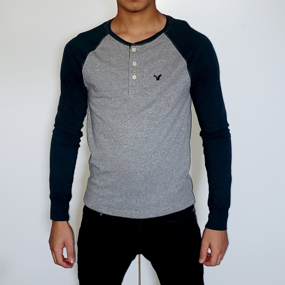 American Eagle long sleeve shirt